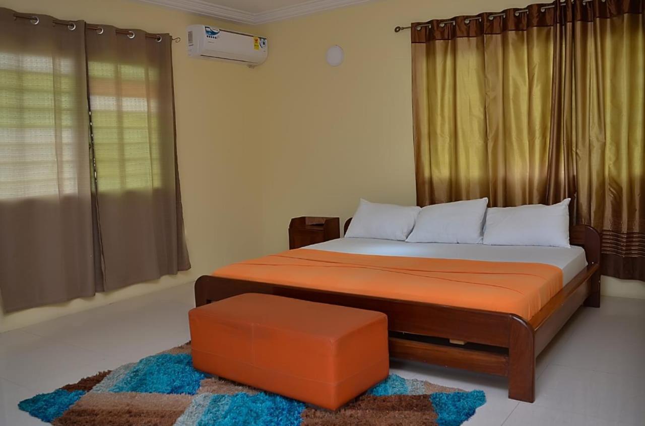 Hotel Loreto Cape Coast Exteriér fotografie