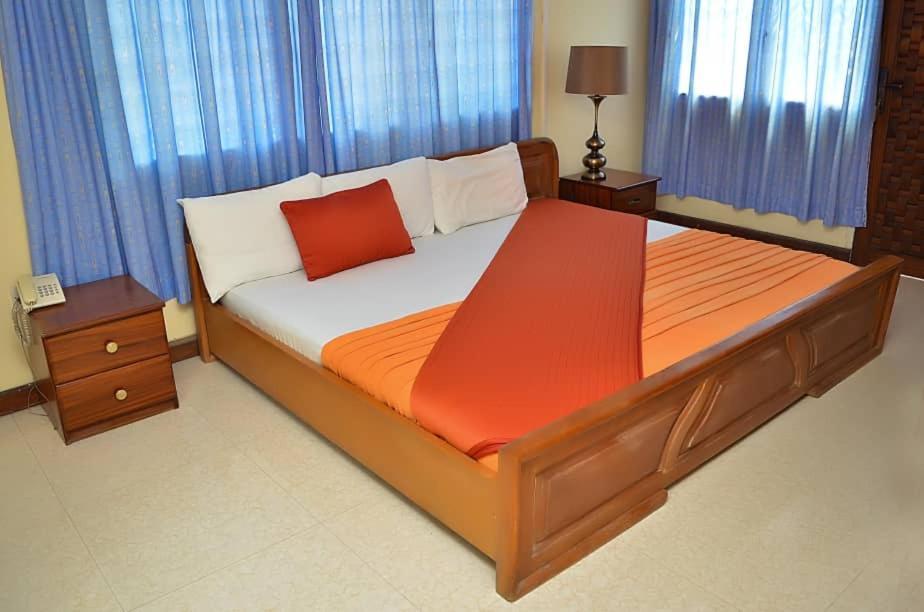 Hotel Loreto Cape Coast Exteriér fotografie