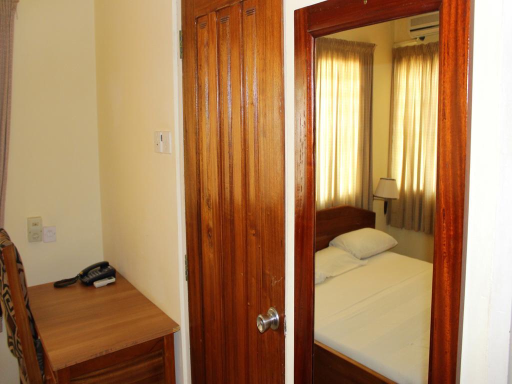 Hotel Loreto Cape Coast Exteriér fotografie
